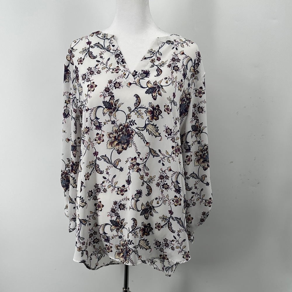 Floral Print V-Neck Blouse